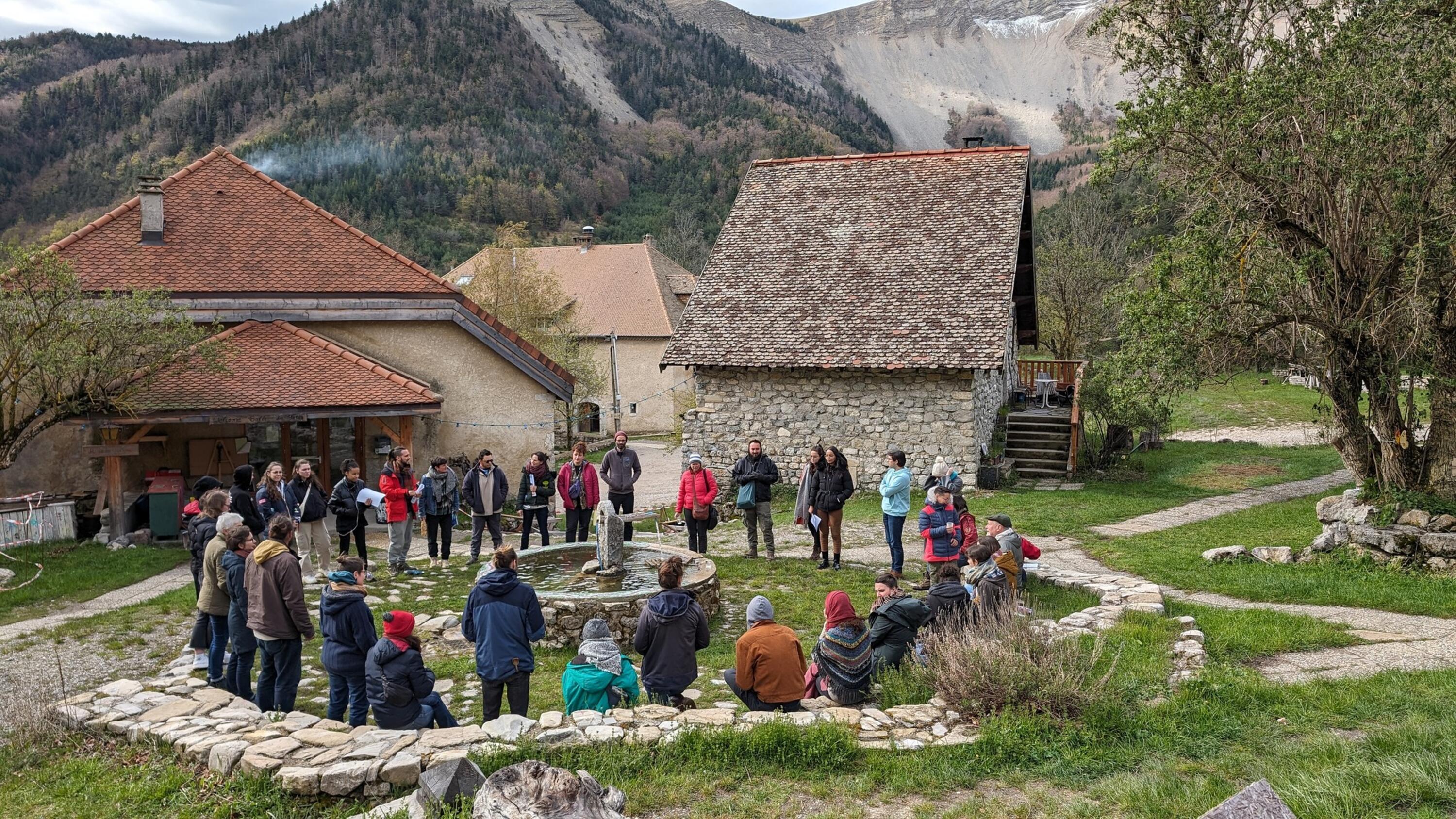 Préserver le mur en pierre de l’Hôtellerie